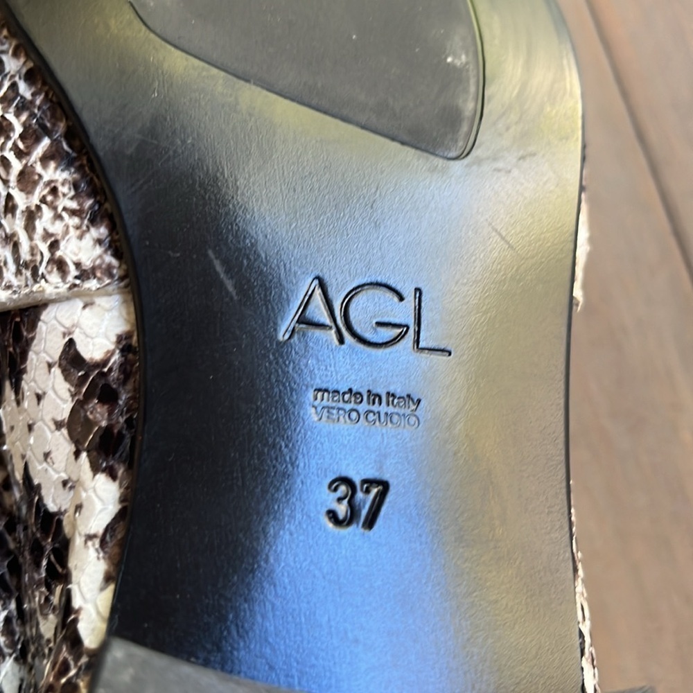 New. AGL Python Animal Print Slip On Loafers in Brown / Cream Size EU 37, US 7 - Picture 11 of 13